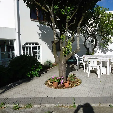 A Casa Dos Padrinhos * Atouguia Da Baleia