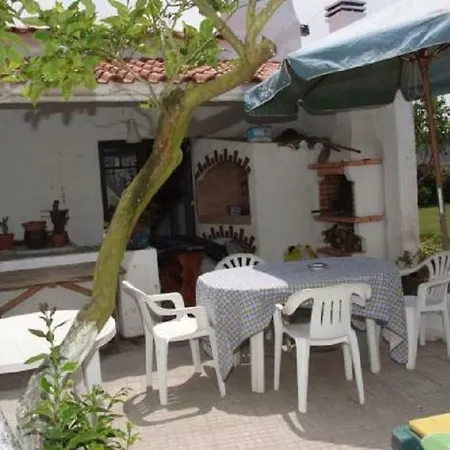 Pensionat A Casa Dos Padrinhos Atouguia Da Baleia
