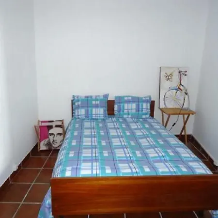 A Casa Dos Padrinhos Atouguia Da Baleia